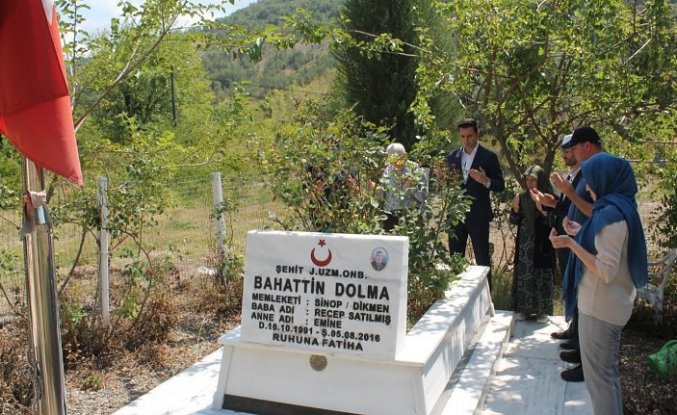 Dikmen'de şehit Bahattin Dolma kabri başında anıldı