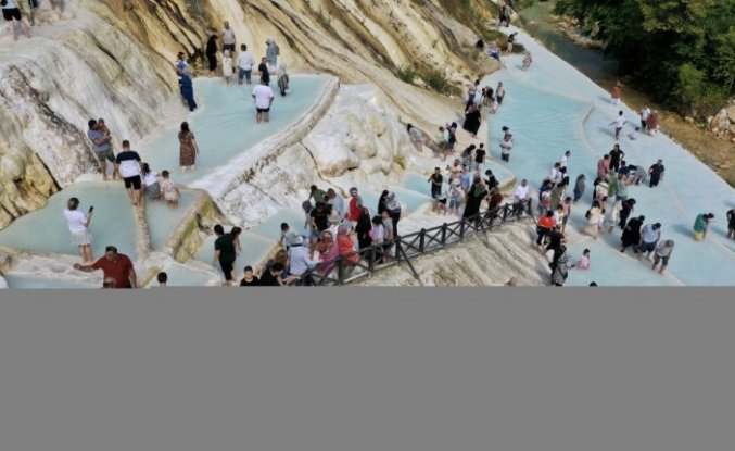 Pamukkale'yi andıran Göksu travertenlerine ziyaretçi sayısı yüzde 50 arttı