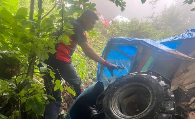 Tokat'ta uçuruma devrilen tarım aracının sürücüsü öldü