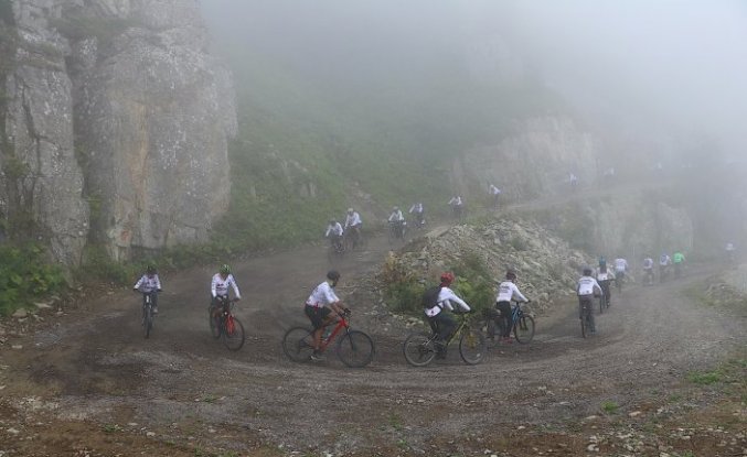 Zorlu Derebaşı virajları adrenalin ve doğa tutkunlarını ağırlıyor