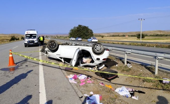 Çorum'da trafik kazasında polis çift hayatını kaybetti, 2 çocukları yaralandı