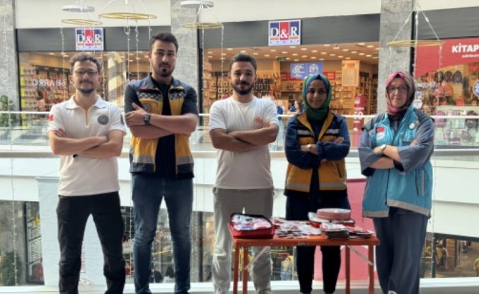 Kastamonu'da sosyal deneyde nefes borusuna yemek kaçan kişiye vatandaşlar müdahale etti