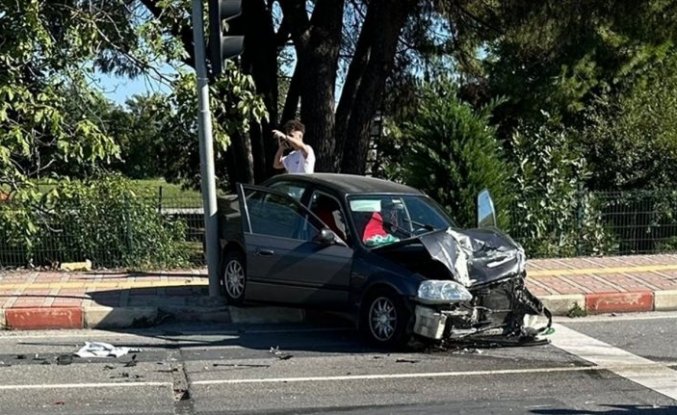 Samsun'da 3 aracın karıştığı kazada 5 kişi yaralandı