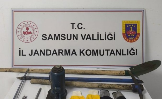 Samsun'da kaçak kazı yapan 2 kişi suçüstü yakalandı