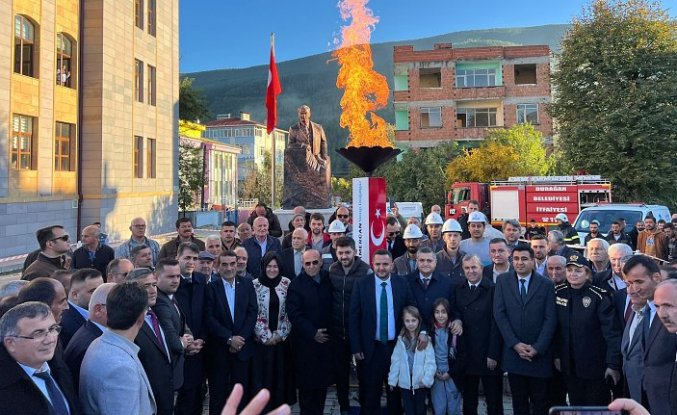 Durağan'da konutlara ilk doğal gaz verildi