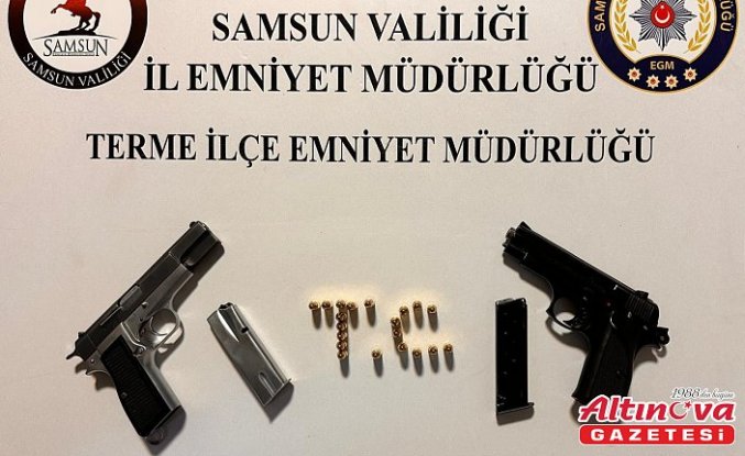 Samsun'da üzerlerinde ruhsatsız silah bulunan zanlılar yakalandı