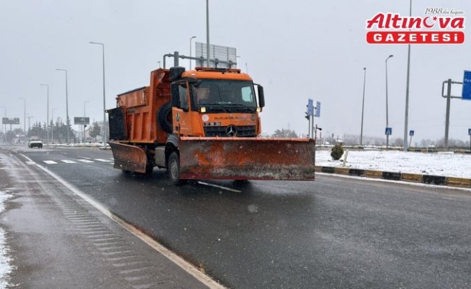 Kastamonu'da kar yağışı etkili oluyor