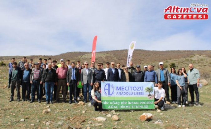 Mecitözü'nde 100 fidan toprakla buluştu