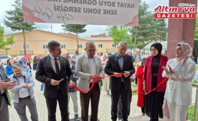 İhsangazi Halk Eğitim Merkezi yıl sonu sergisi açıldı