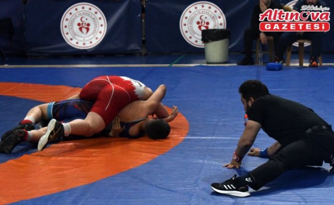 Okul Sporları Küçük Erkekler Türkiye Güreş Şampiyonası Düzce'de sona erdi