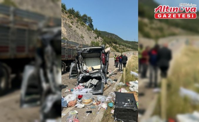 Tokat'ta devrilen hafif ticari araçtaki 5 kişi yaralandı