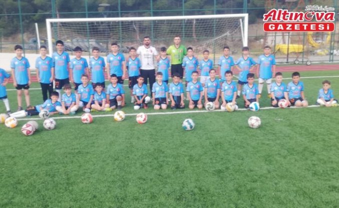 Hanönü’nde yaz futbol kursları devam ediyor