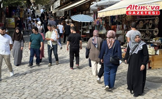 Tarihi ilçe Safranbolu'da hafta sonu yoğunluğu