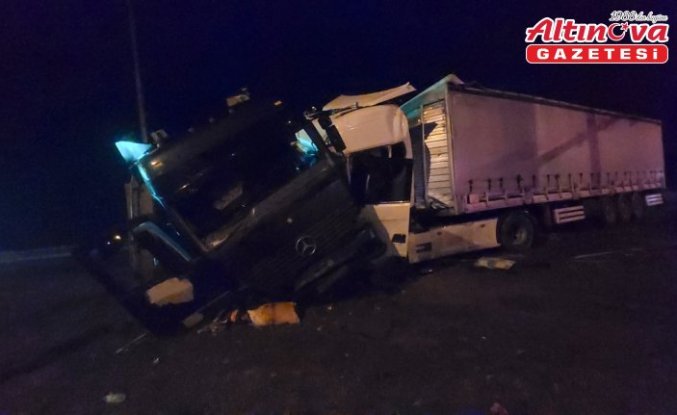 Amasya'da iki tırın çarpıştığı kazada 3 kişi yaralandı