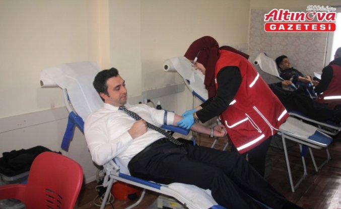 Güce'de kan bağışı kampanyası düzenlendi