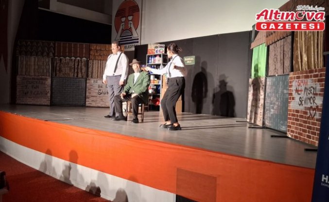 Havza'da “Kahraman Bakkal Süpermarkete Karşı“ adlı oyun sahnelendi