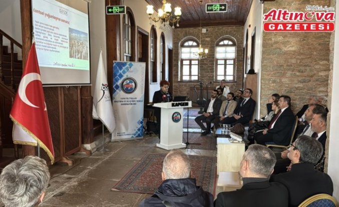 Karabük Üniversitesi'nde “Yatay Mimari Politika Raporu“ tanıtıldı