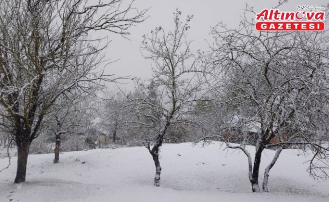 Samsun'un Asarcık ilçesine mevsimin ilk karı düştü