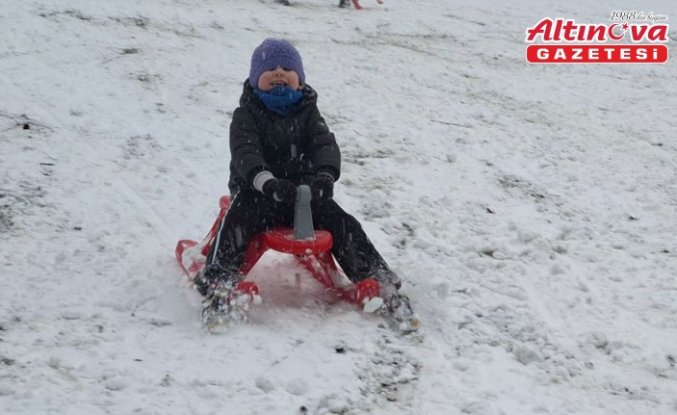 Samsun'un yüksek kesimlerinde kar etkili oldu