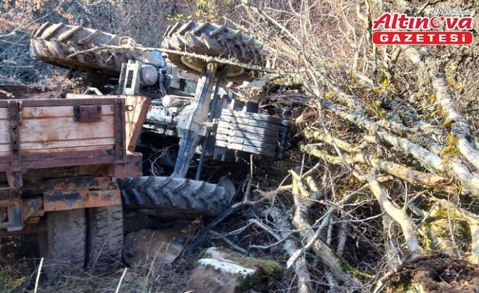 Sinop'ta dereye devrilen traktördeki 3 kişi yaralandı