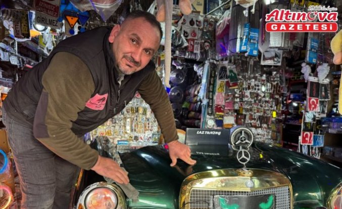 Bartın'da sanayi esnafının çalışma masası 1967 model Mercedes