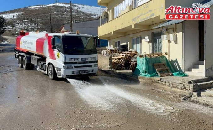 Bayburt Belediyesi temizlik ve onarım çalışmalarını sürdürüyor