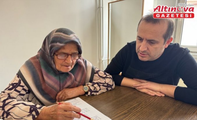 Okul hayali yarım kalınca 80 yaşından sonra okuma yazma öğrendi