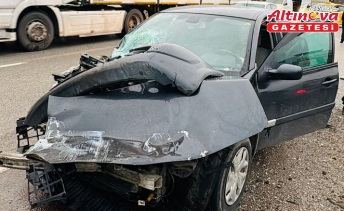 Samsun'da iki otomobilin çarpıştığı kazada 3 kişi yaralandı