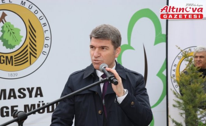 Amasya'da Orman Haftası'nda fidanlar toprakla buluştu