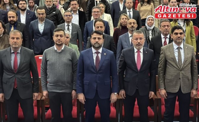 Farklı alanlardan isimler “TEDx Karabük Üniversitesi 2026“ etkinliğinde deneyimlerini paylaştı