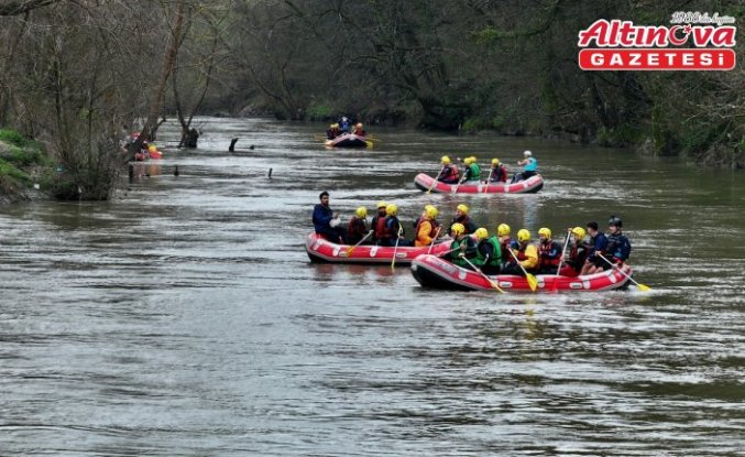 Melen Çayı'nda rafting sezonu açıldı