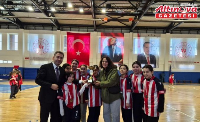 Salıpazarı'nda futsal turnuvası düzenlendi