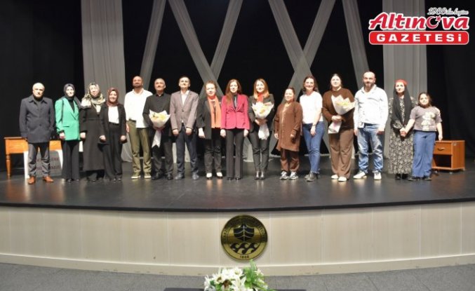Trabzon'da kadın konukevinden hizmet alanların yaşadıkları tiyatro sahnesine taşındı