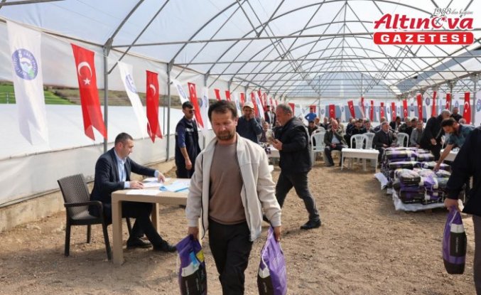 Vezirköprü'de çiftçilere yonca tohumu desteği