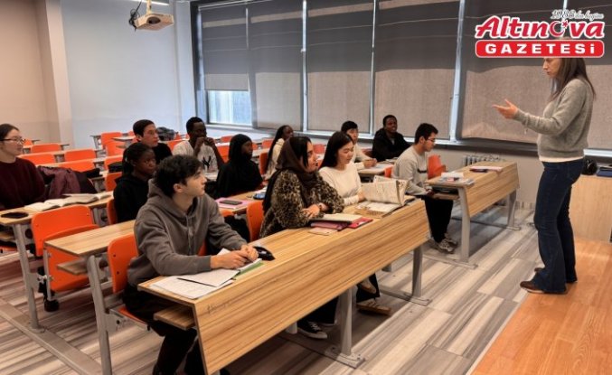 Zonguldak'ta yabancı öğrenciler ülkelerindeki çatışmalar nedeniyle bayramı buruk karşılıyor